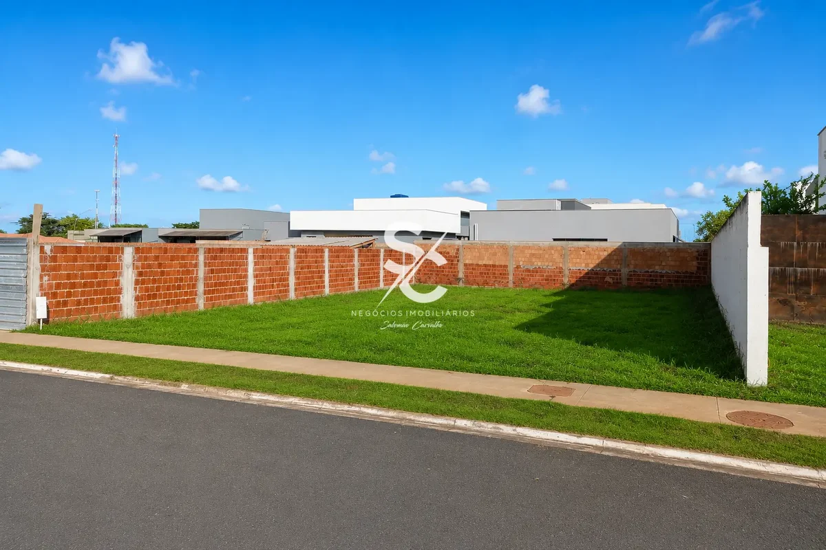 TERRENO NO BOULLEVARD - BRASALDescubra um lote residencial exclusivos no Condomí...