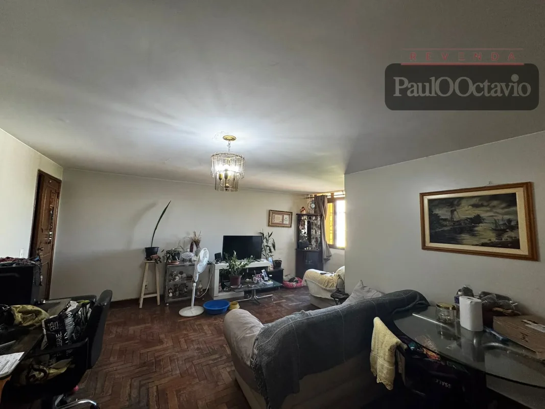 Apartamento ideal para reforma, em prédio totalmente revitalizado, com fachada m...