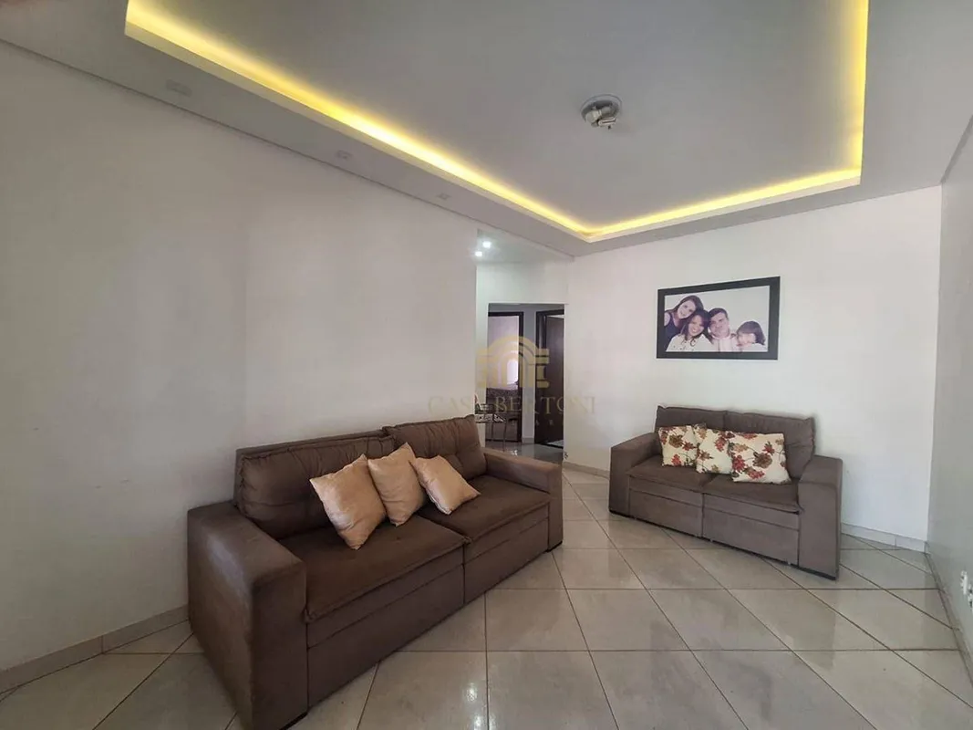 CASA 3 QUARTOS RUA 12 VICENTE PIRES LOTE 500M² PISCINA ÁREA GOURMET NÃO ACEITA F...