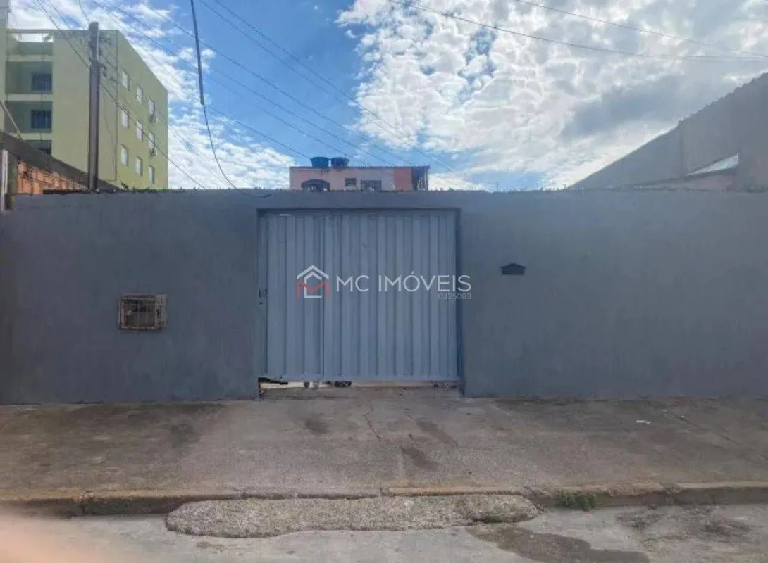Casa com KitNets à Venda na QNN 2 Conjunto F - Ceilândia Centro | Lote 250m² | P...
