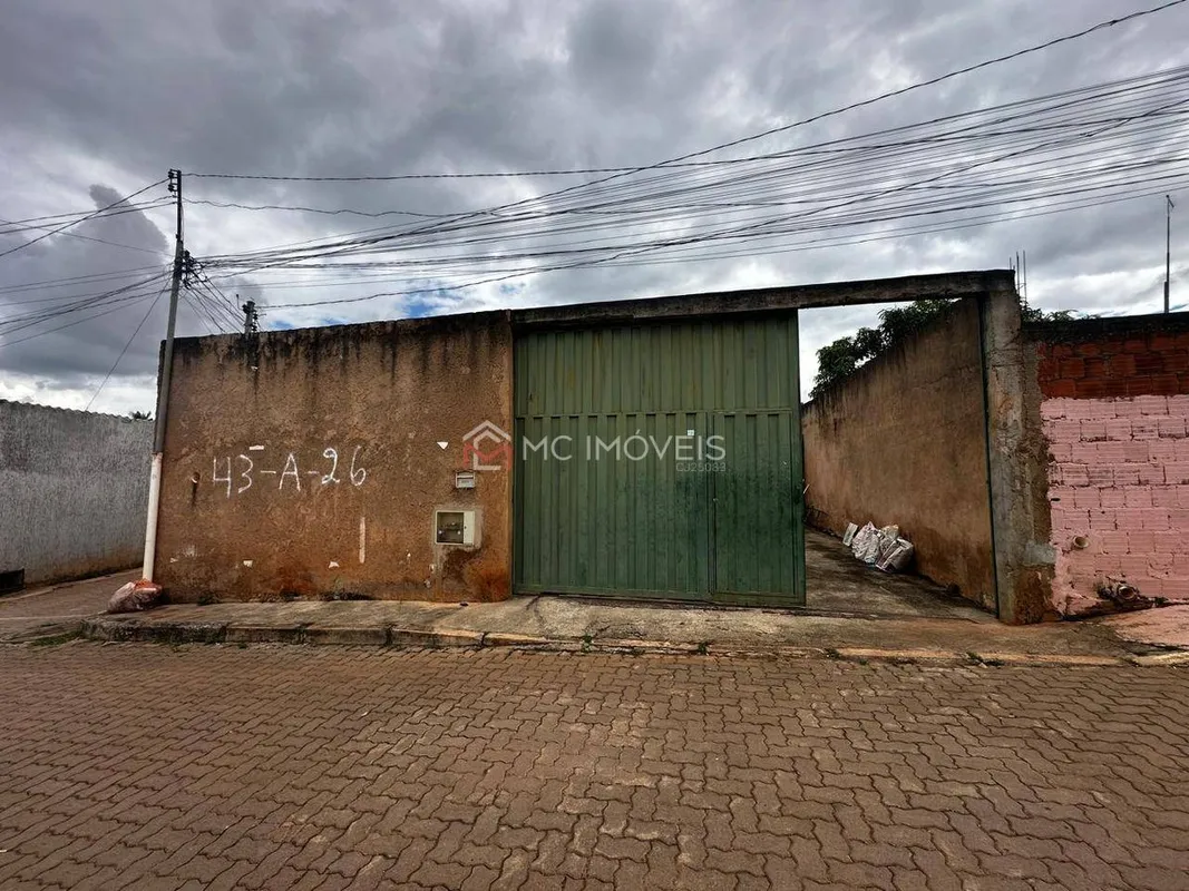 Casa à Venda no Sol Nascente Trecho 1 | 2 Quartos | Lote de Esquina | 300m² Ótim...