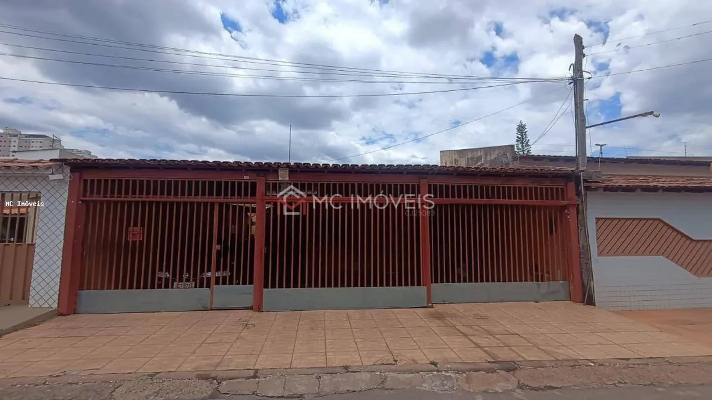 Casa à Venda na QNJ 19 – Taguatinga Norte | 2 Residências no Mesmo Lote | Lote d...