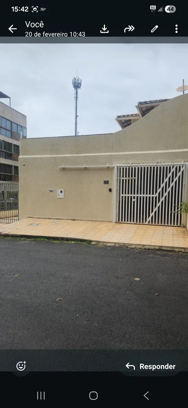Casa moderna Vazia de Esquina5 quartos Hidro varandas lavabo salão copa cozinha ...