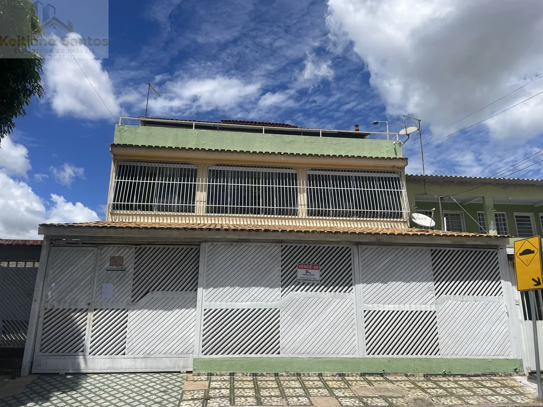 Descubra uma oportunidade única na melhor quadra do RECANTO DAS EMAS, DF próximo...
