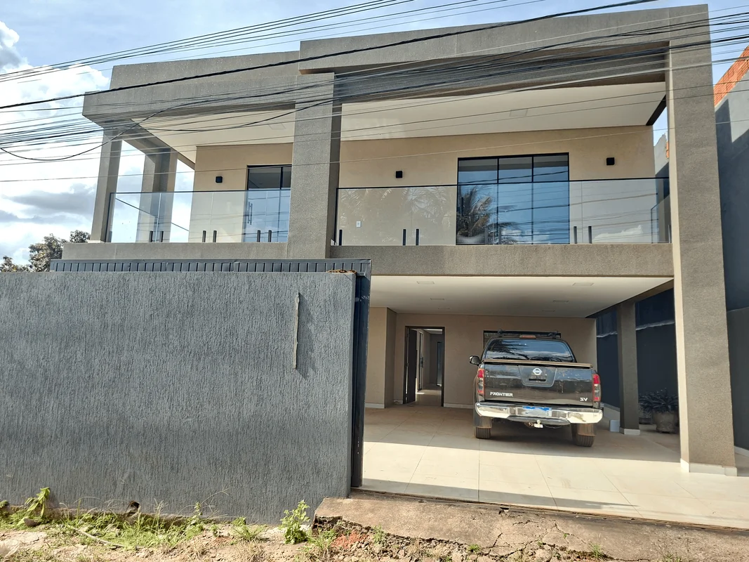 VENDA – Vicente Pires/DF | Casa Alto PadrãoImagine morar em uma casa ampla, arej...