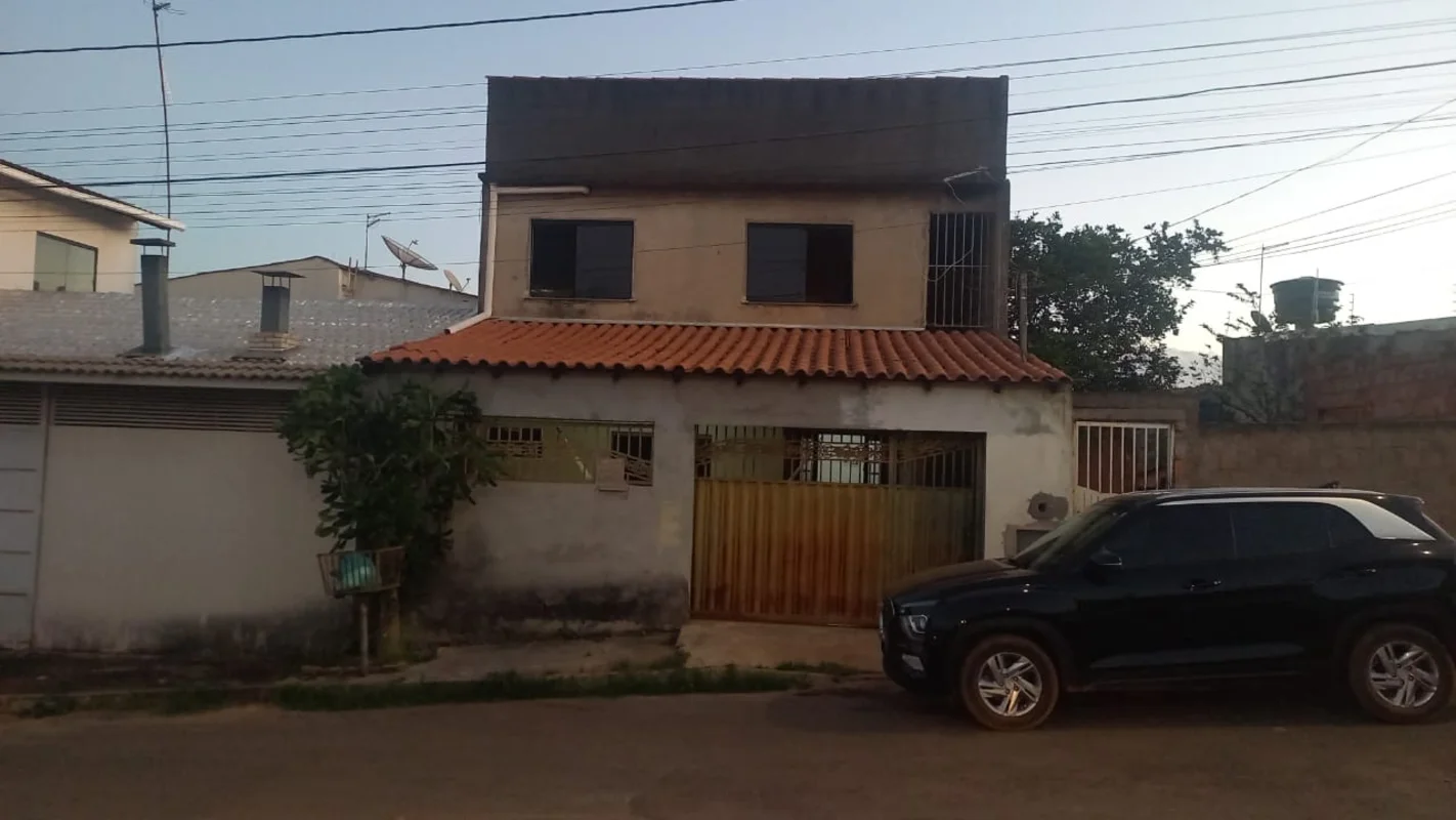 Descubra esta oportunidade única de morar bem na Quadra 304, Setor Residencial O...
