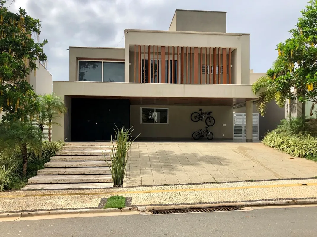 Sobrado Moderno no Alphaville AraguaiaProjeto de arquitetura assinados Sanderson...