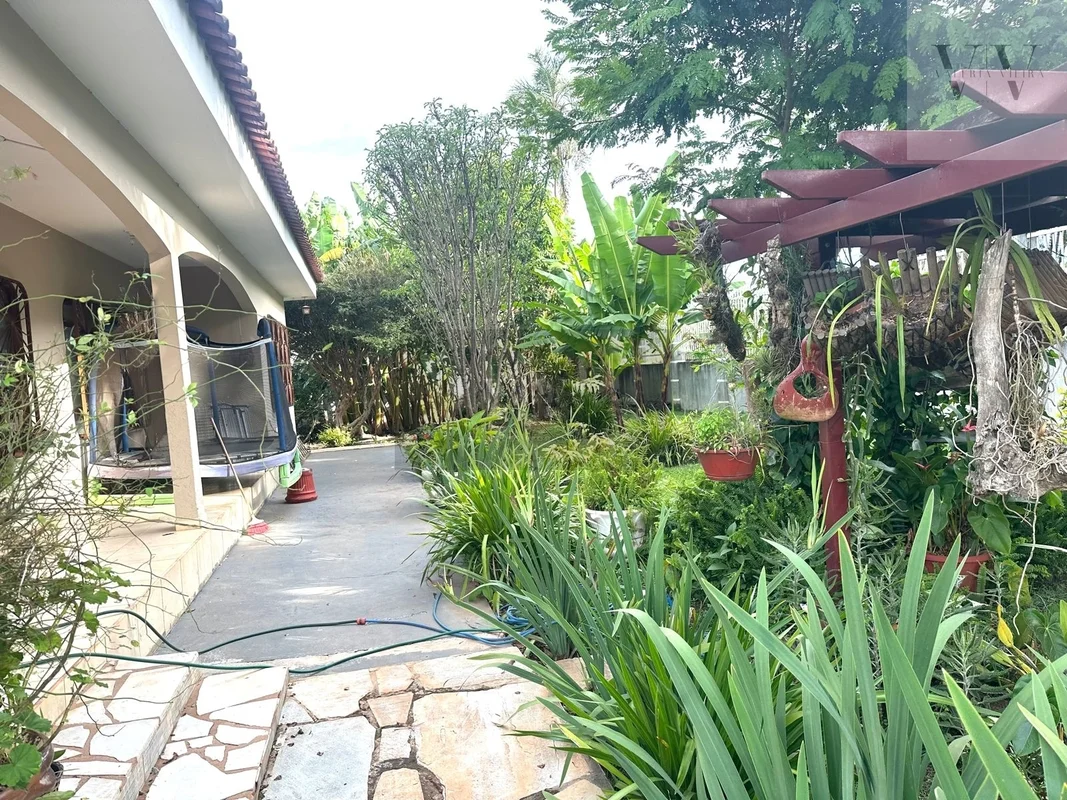 Descubra um imóvel confortável e elegante na charmosa SMPW Quadra 1, no Park Way...