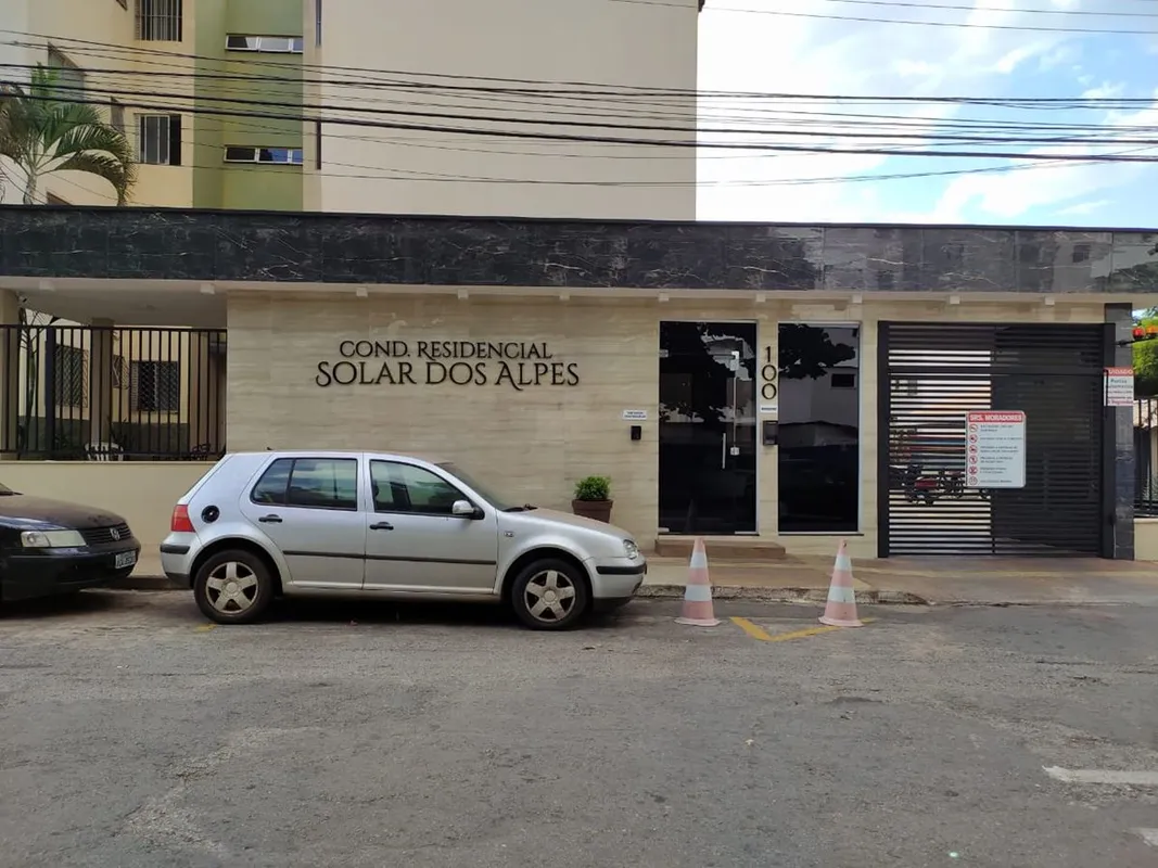 2 Quartos, sala, cozinha, área de serviços e garagem. 14/05/26
