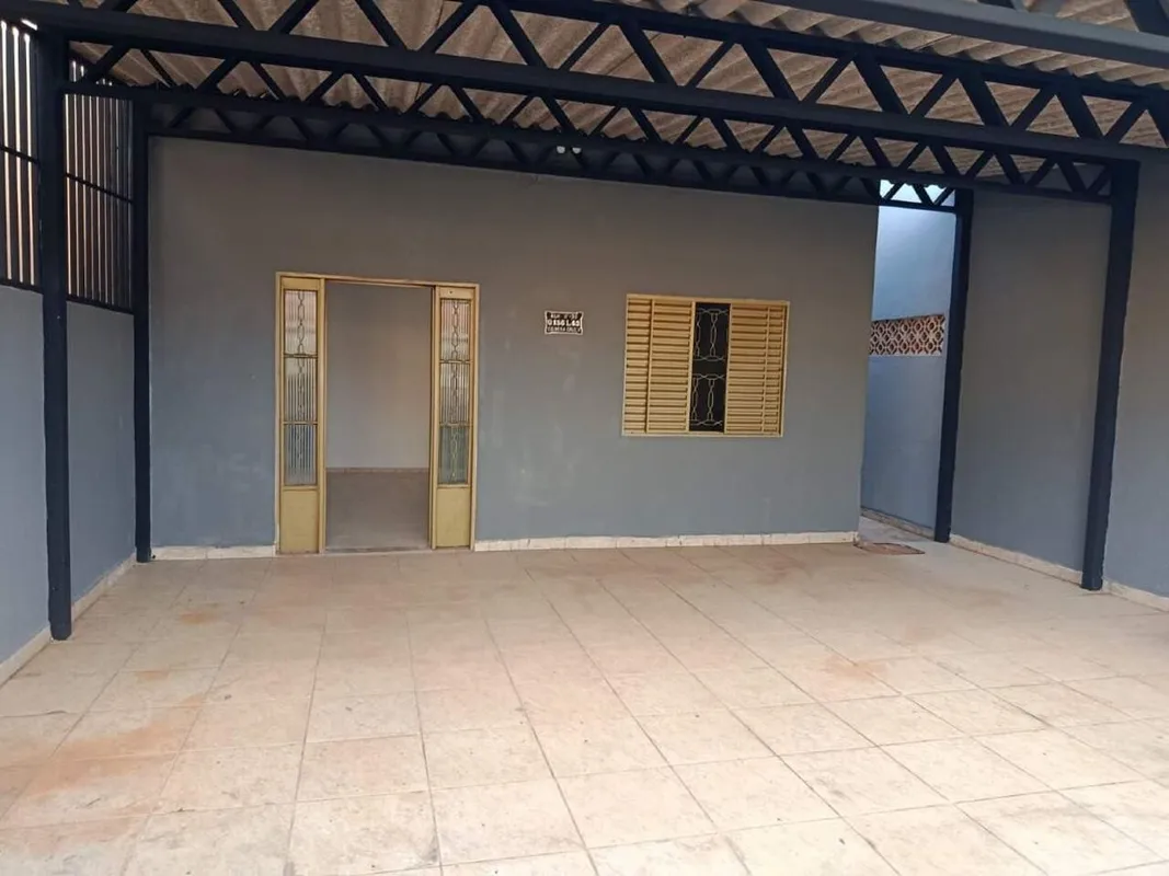 Cidade Vera Cruz - Aparecida de Goiânia Casa de 124m² terreno de 210 m² e 123,90...