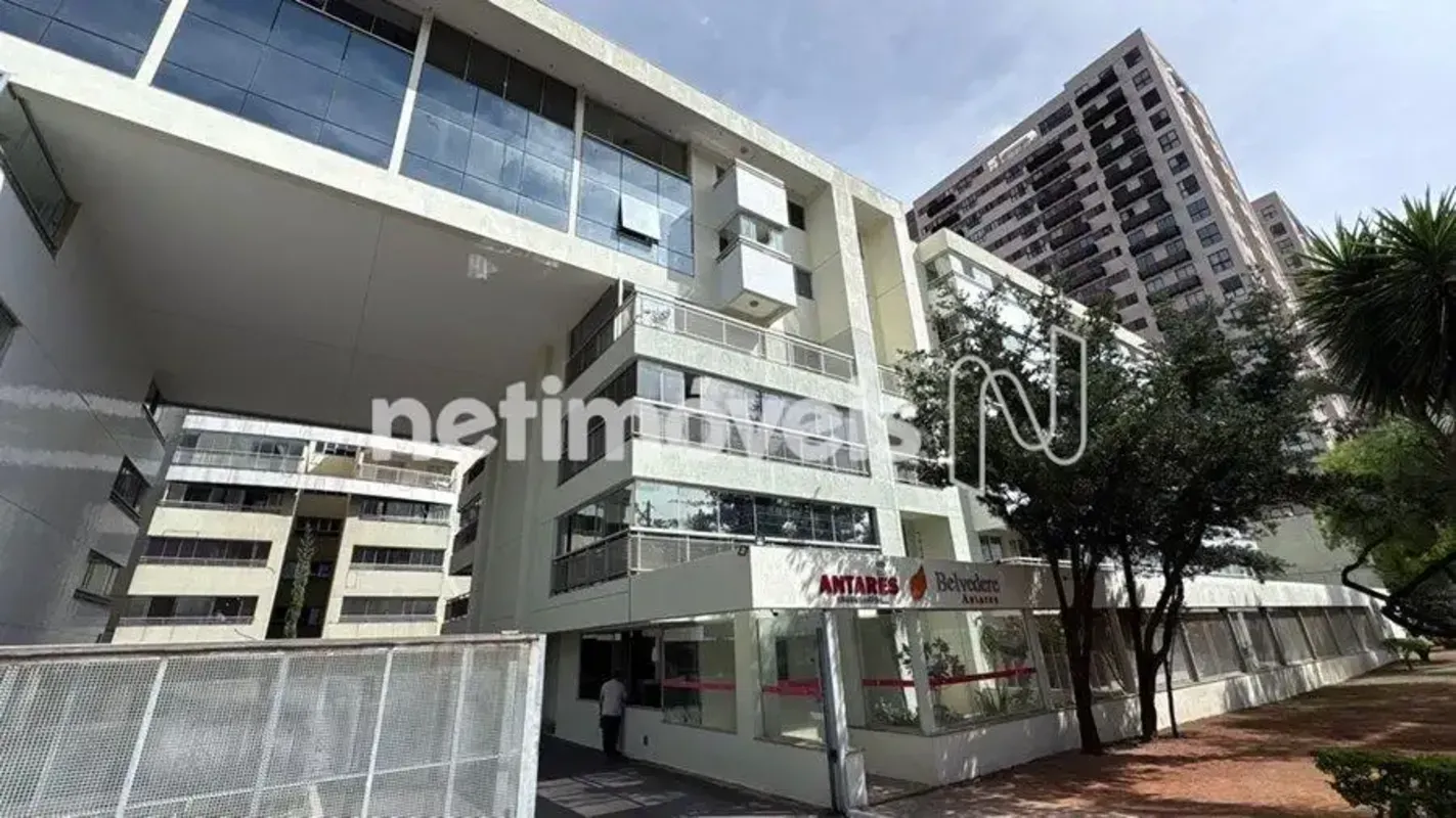 Grande Oportunidade de morar no Guará II próximo do Metrô Apartamento de sala co...