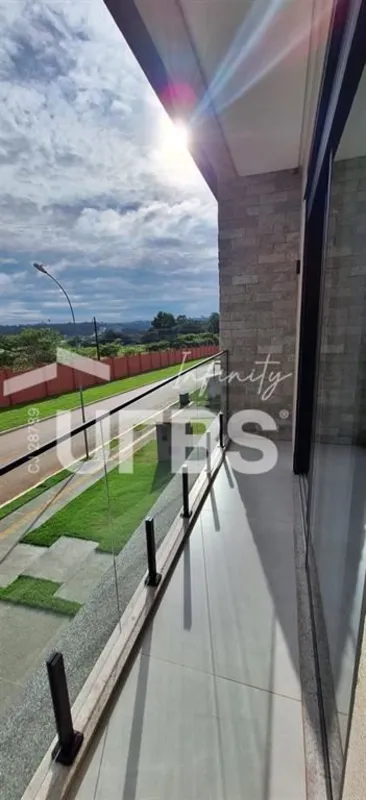 COD U-0032436 - Sobrado Alto Padrão no Portal do Sol Garden – 312m² | 4 Suítes |...