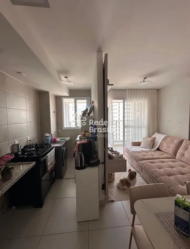 Apartamento de 2 quartos, 2 banheiros, em andar alto, com excelente posição poen...