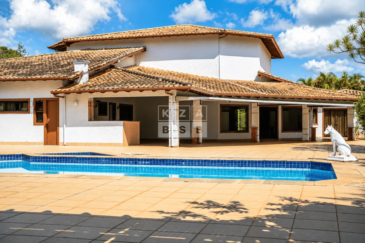 Casa 4 Suítes - SMDB 19, Lago Sul - Brasília.Casa térrea com 4 suítes, piso em p...