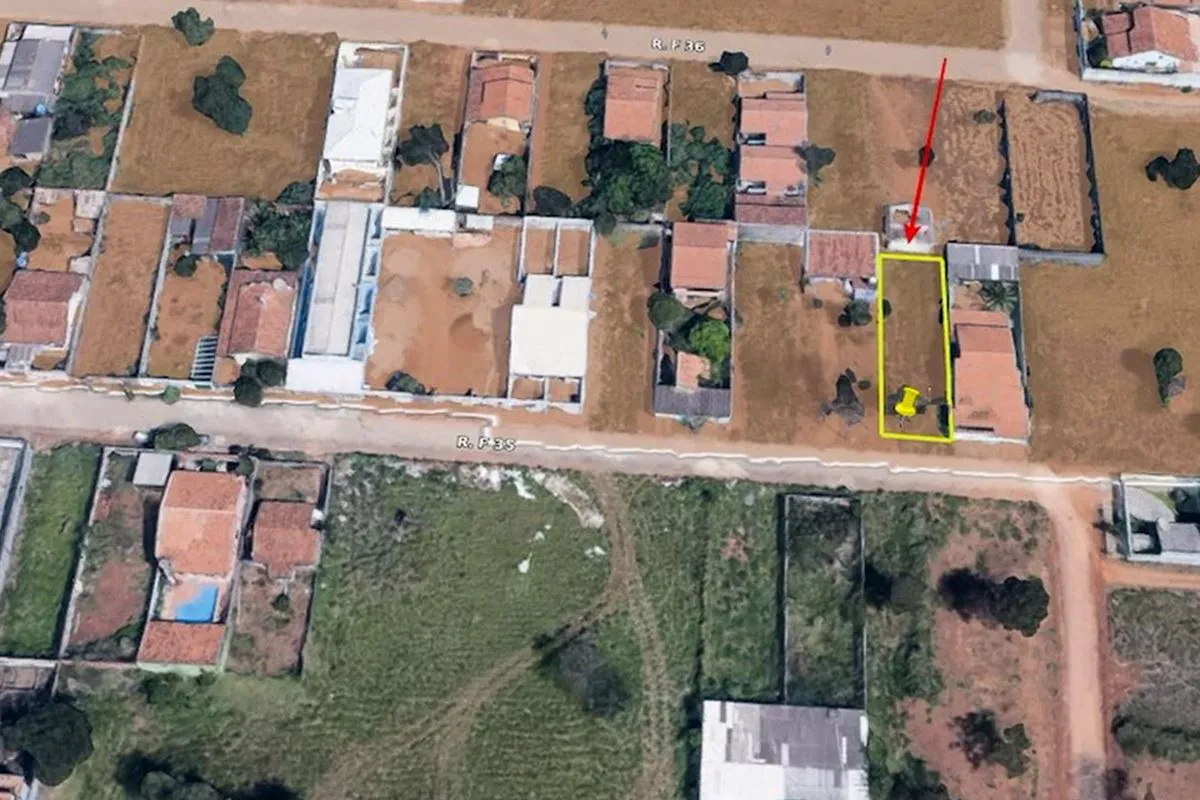 Terreno de 420 mÂ² em excelente localizaÃ§Ã£o, com acesso facilitado Ã  principa...