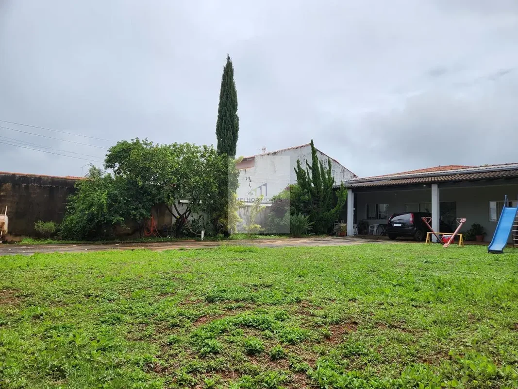  CASA TÉRREA EM CONDOMÍNIO FECHADO – VICENTE PIRES/DF Rua 8 | Localização estrat...