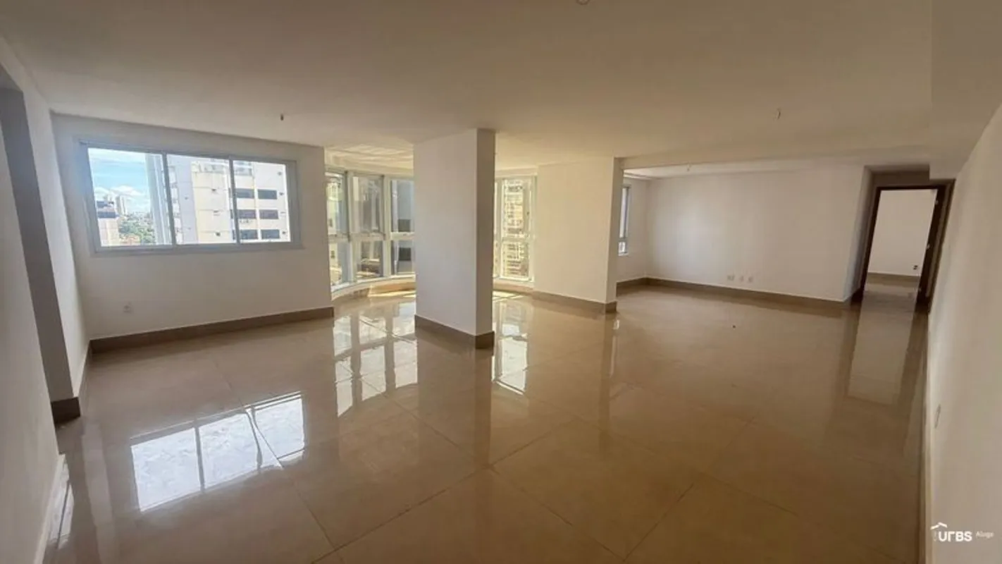 Esta cobertura duplex de 310 m² no Maison Bueno oferece amplitude e conforto em ...