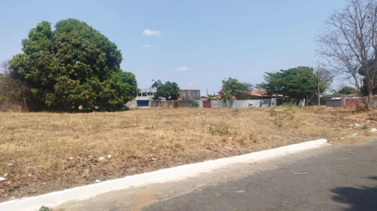 Terreno à venda com 910m² no Setor Ana Paula em Aruanã- GO | Próximo ao Terminal...