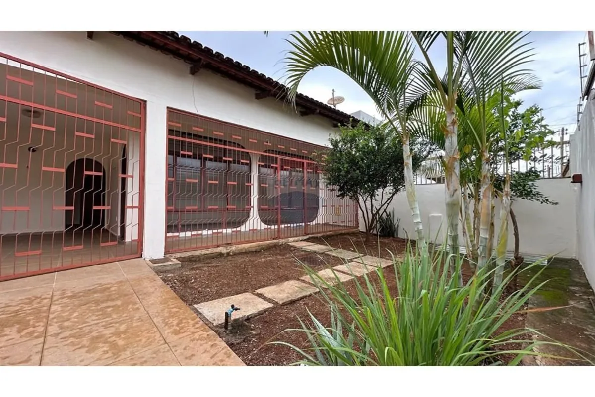 CASA NA QSB 5 TAGUATINGA SUL | 4 QUARTOS, 3 SUÍTES + CHURRASQUEIRA Localização p...