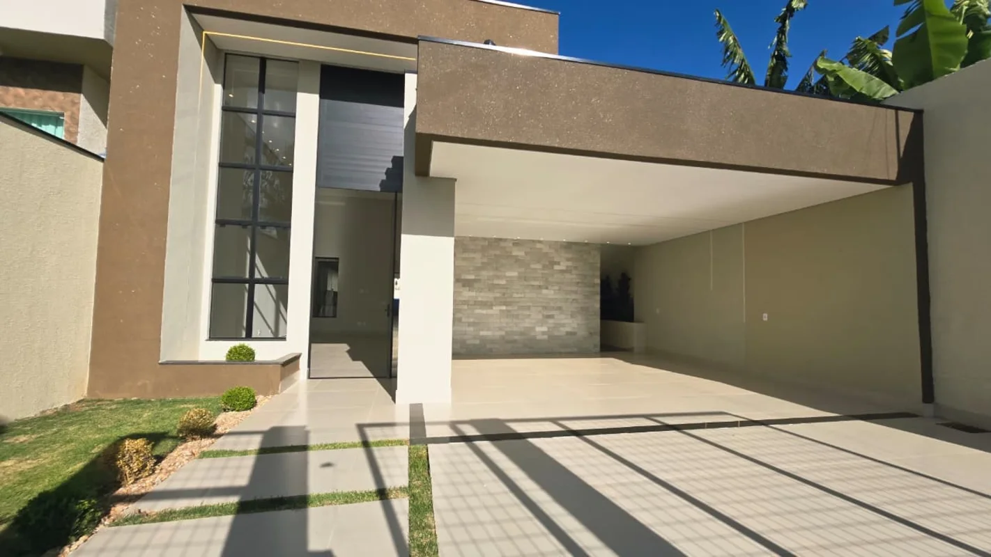Casa à venda em Arniqueiras, com 3 quartos, perfeita para sua família. A proprie...