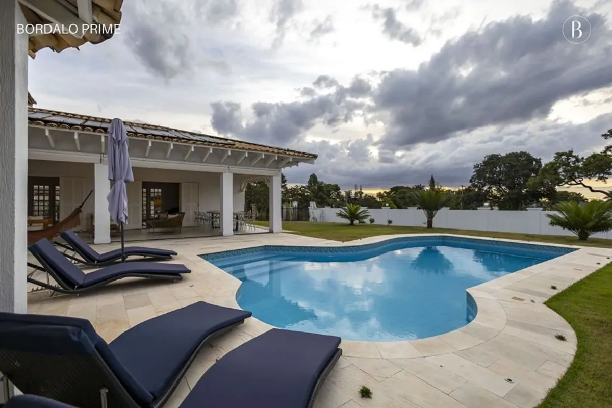 VILLA153200 - Última atualização: 03/06/26 23:31Residência colonial reformada em...