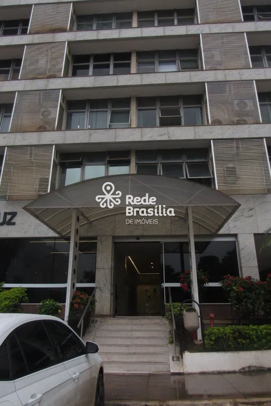 716 Sul - Sala Comercial 45 m² - 2 banheiros - Asa Sul Sala comercial pronta par...