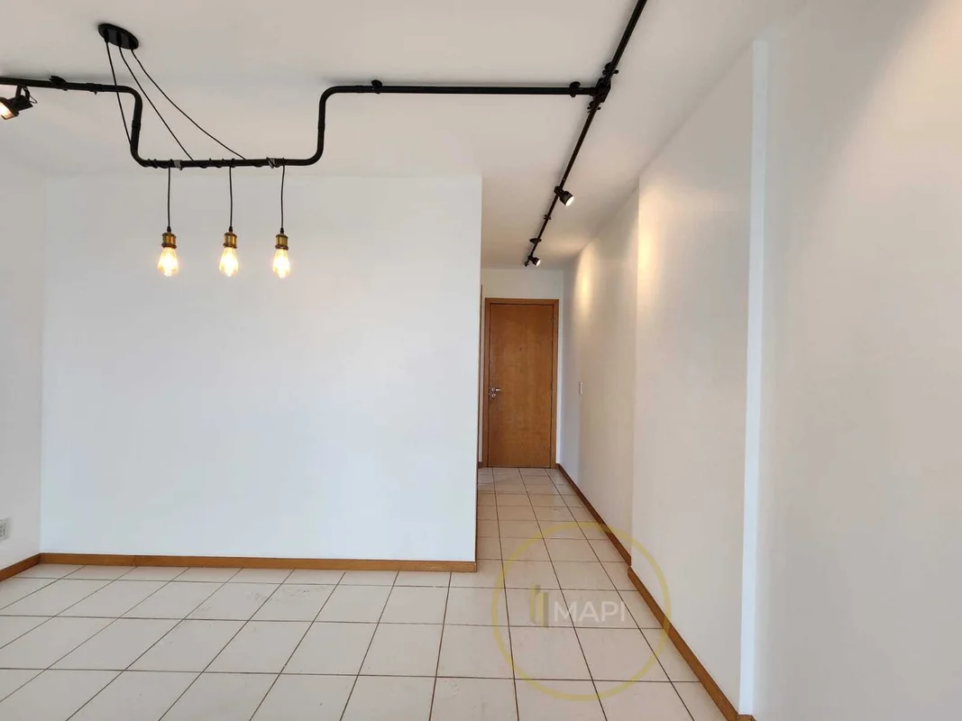 MAPI IMOBILIÁRIA VENDE UNIDADE ASSIM COMPOSTA E DESCRITA:Descubra um apartamento...