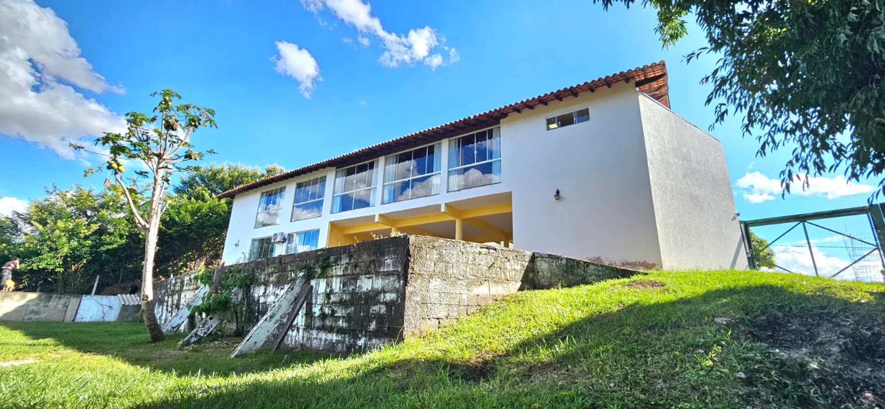Johnson Monteiro vendeExcelente casa onde o horizonte de Brasília encontra a paz...