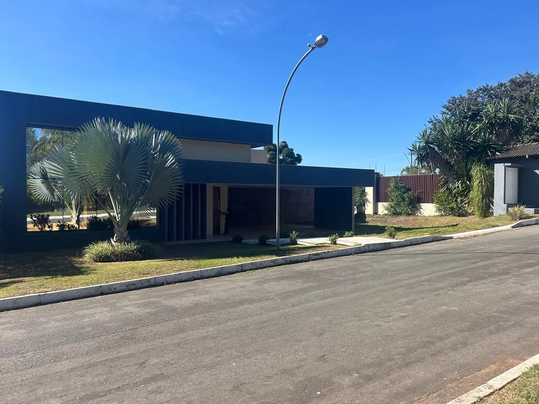 Excelente casa de alto padrão à venda na SMPW Quadra 12, Conjunto 1, no Setor de...
