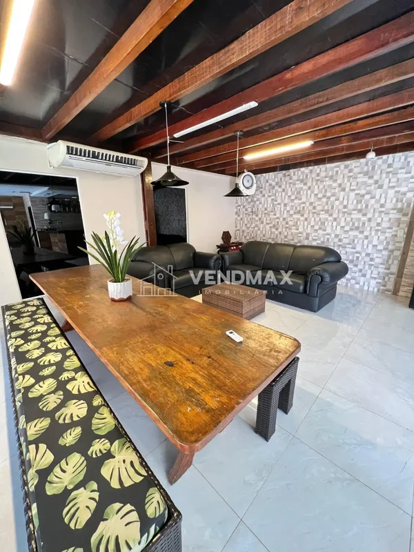 Casa em Condomínio Fechado – Residencial Vencedor, Ponte Alta NorteExcelente imó...