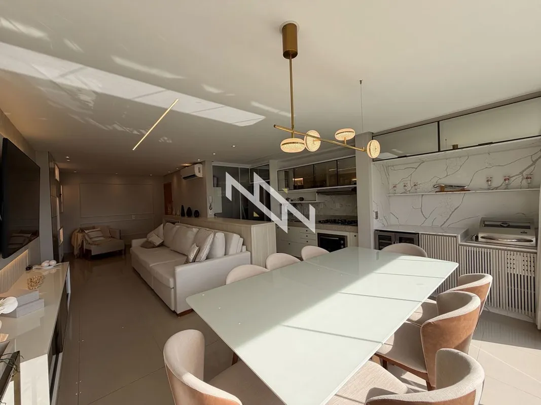 Apartamento de alto padrão no Varandas do Parque, em excelente localização de Go...