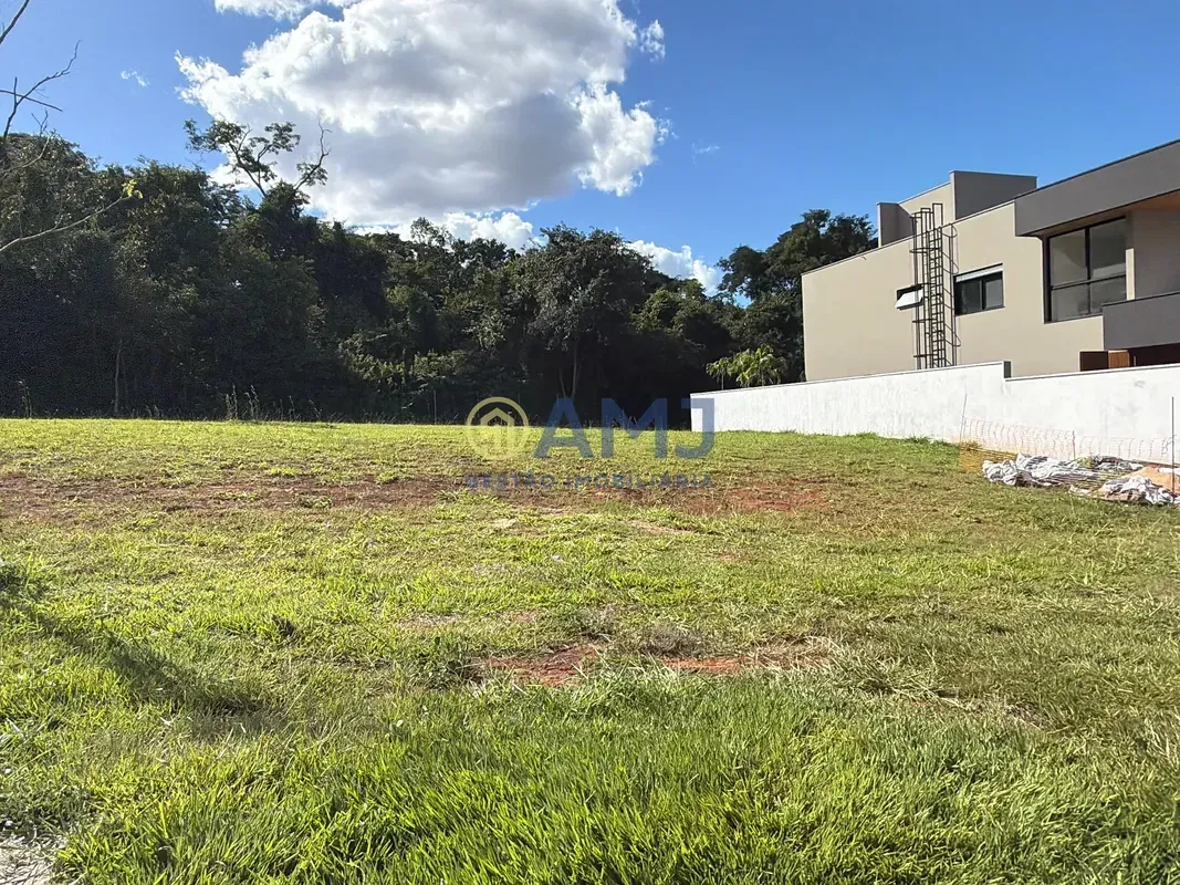LOTE À VENDA PLATEAU DOR PRIVILEGE GOIÂNIA/GO Área total: 640 m² Lote plano Fund...