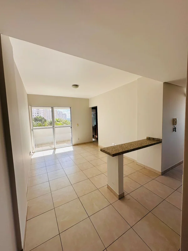 Descubra um apartamento confortável e bem localizado na Rua APORE, no bairro PAR...