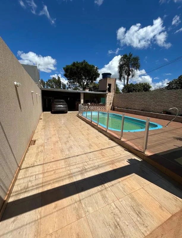 - Vendo Casa em Condomínio Fechado – Incra 9Excelente oportunidade para quem bus...