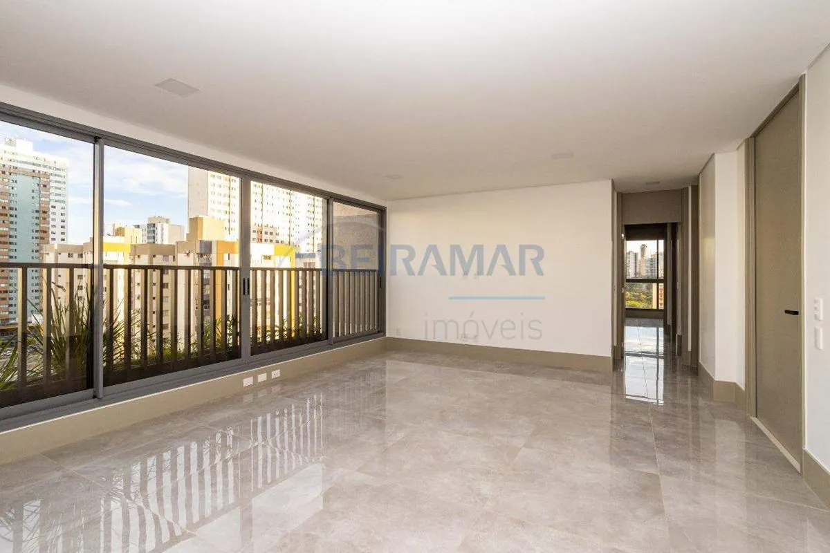Apartamento 4 suítes, vista livre, varanda ampla, andar alto - 157m² no Real Bot...