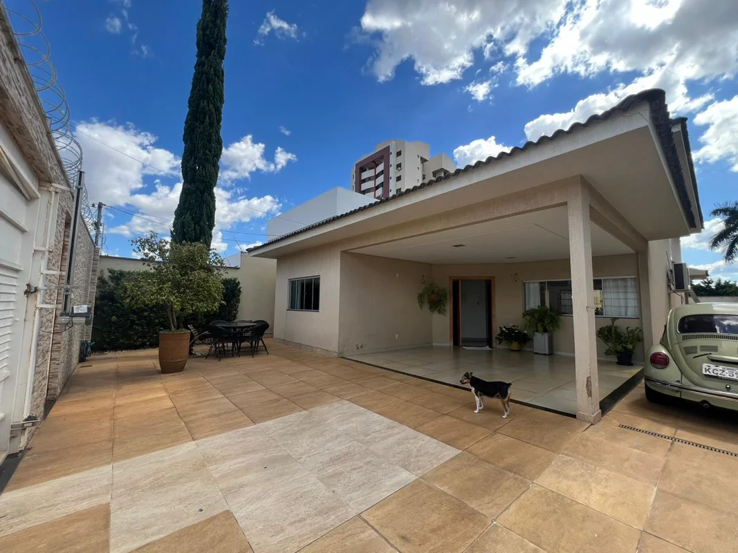 ?? Casa térrea no Jardim América?? Acima da Av. T-63?? 490m² de terreno?? 210m² ...