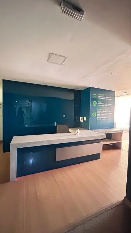 Conjunto corporativo mobiliado no Edifício Oscar Niemeyer – SCS | 4 vagas de gar...