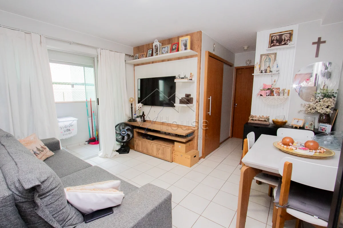 Apartamento à Venda no Piazza D’Oro – Rua 24 Norte | Águas Claras DF | Dois Quar...