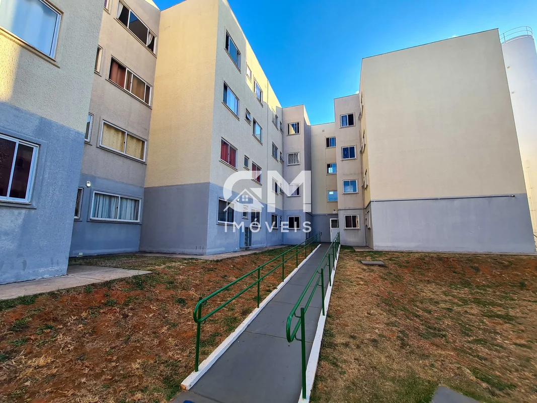 GM IMÓVEIS ALUGA EXCELENTE APARTAMENTO TÉRREO NOVO NO CONDOMINIO ITAPOÃ PARQUE!*...