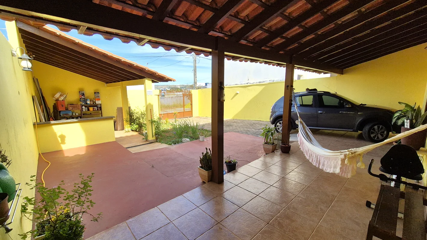 IMÓVEL NÃO ACEITA FINANCIAMENTO.Localizada em um condomínio fechado - o Quinta d...
