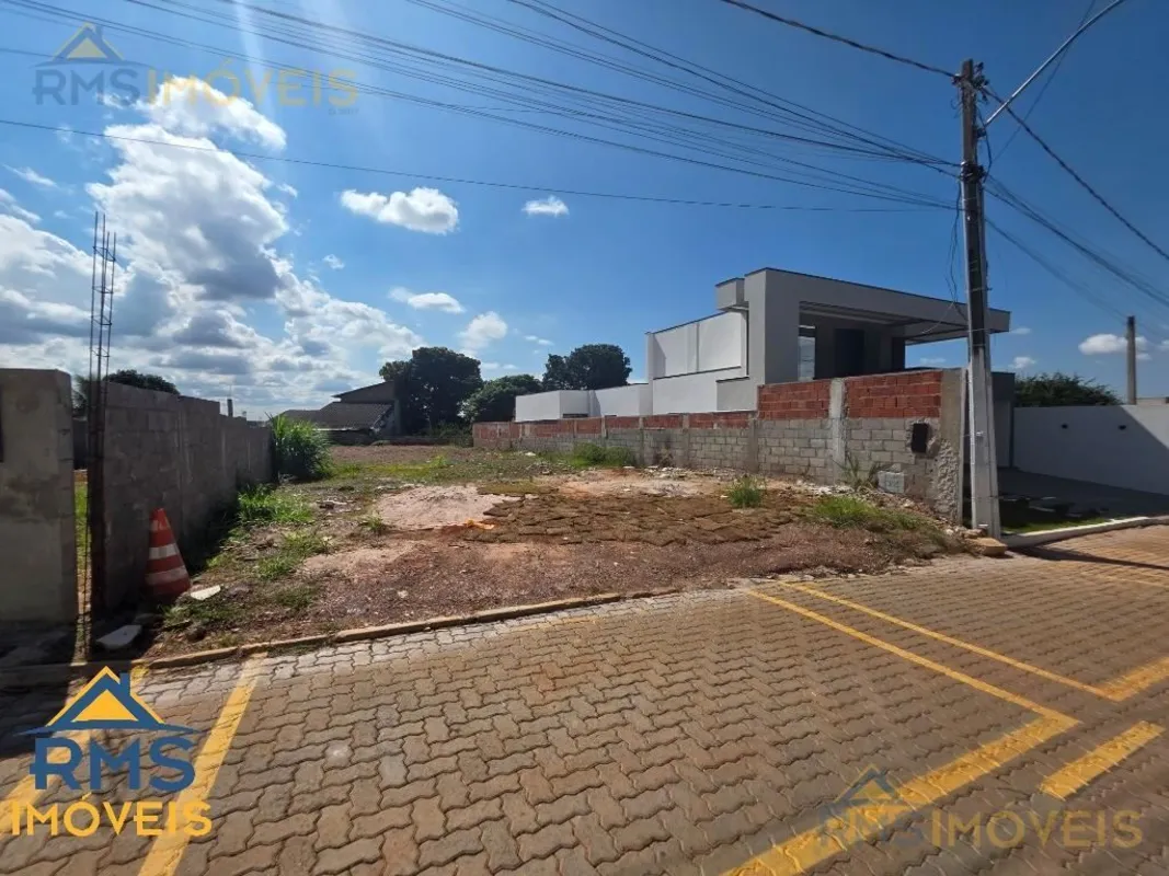 Lote em Condomínio Fechado - Alameda dos Ipês - 402 m² - Alto Padrão Proprietári...