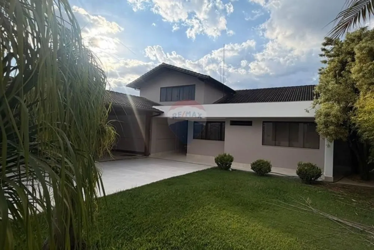 CASA À VENDA NA SHIS QI 17 LAGO SUL | BRASÍLIA/DFVALOR REDUZIDO! De: R$ 4.950.00...