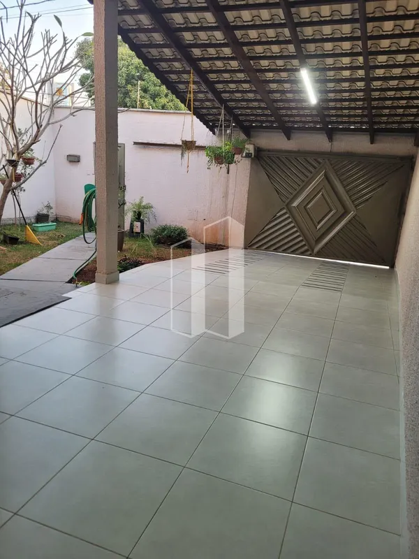 Excelente sobrado geminado no Parque Amazônia, muito bem conservado, com lindo j...