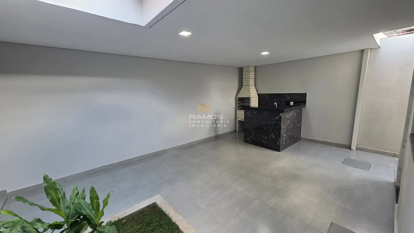 3 quuartos /suíte | Reformada | área construída 100,00m² | lote 144,00m² | R$ 45...