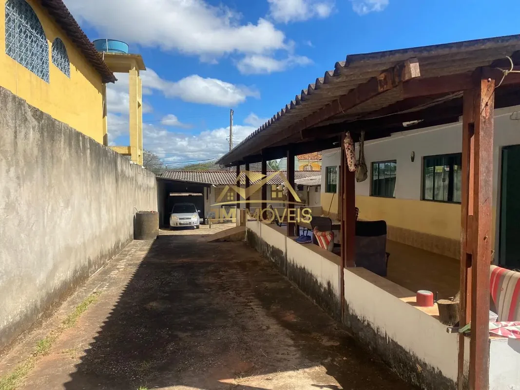 Casa de 03 quartos na laje, em lote de 525M2 na Quadra 3, Sobradinho, DF. Com um...