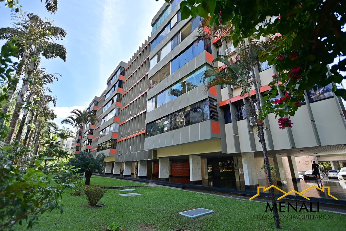 QN 112 Sul | Apartamento Reformado com Excelente Padrão de AcabamentoEm uma das ...