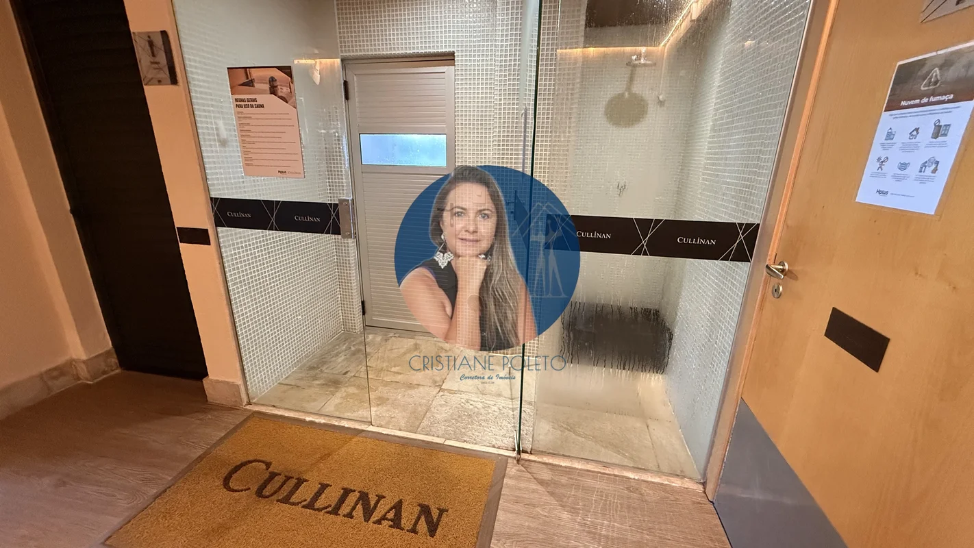 Um diamante raro é uma jóia que poucos podem possuir.O Cullinan chegou em Brasíl...