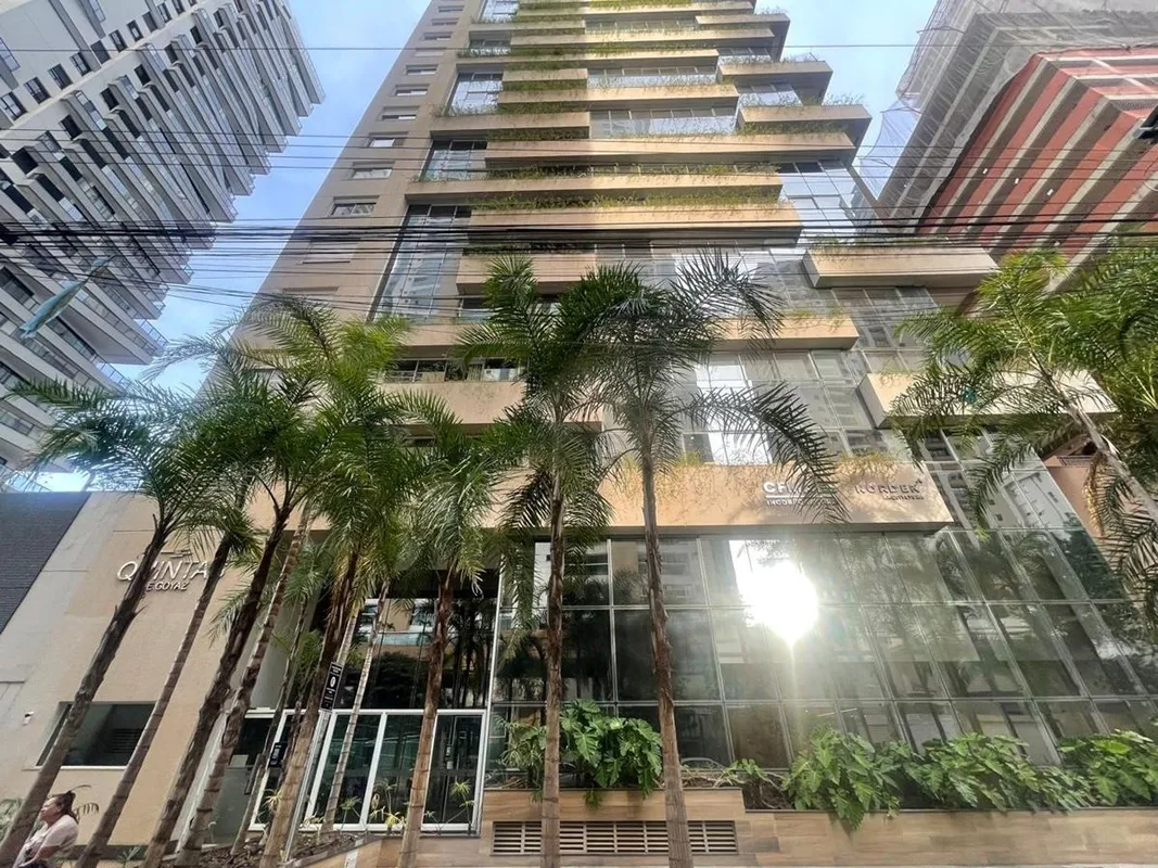 Apartamento de alto padrão, localizado na Rua 1141, ao lado do Parque Areião, em...