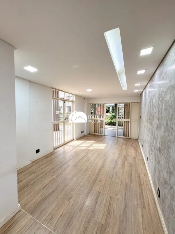 Elizeu DF Imobiliária apresenta loja comercial na 114 norte! - 32m² bem distribu...