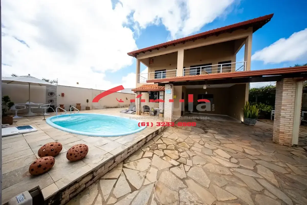 CÚPULA EMPREENDIMENTOS, VENDE:CASA EM CONDOMÍNIO COM PISCINA AQUECIDA E VISTA PR...